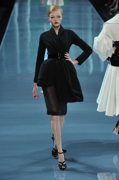 Look 2